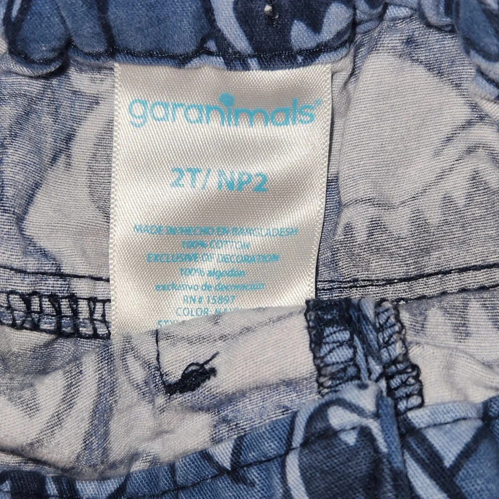 Garanimals Shark Print Kids Shorts, 2T - Picture 2 of 5